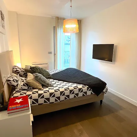 Le Penthouse Des Batignolles *