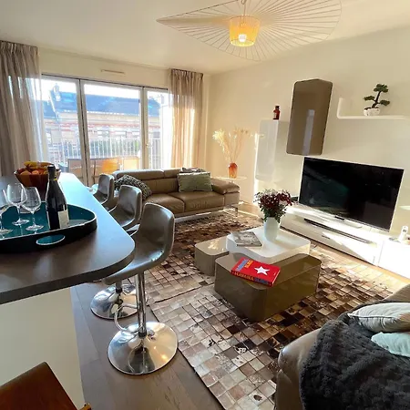 Апартаменты Le Penthouse Picquart