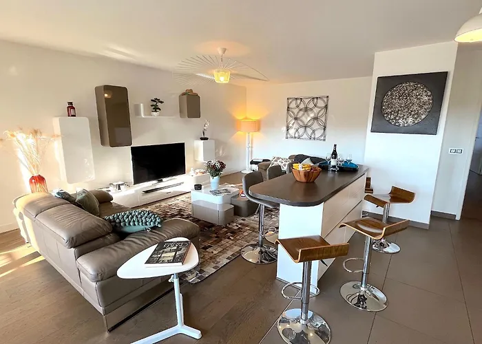 Апартаменты Le Penthouse Picquart